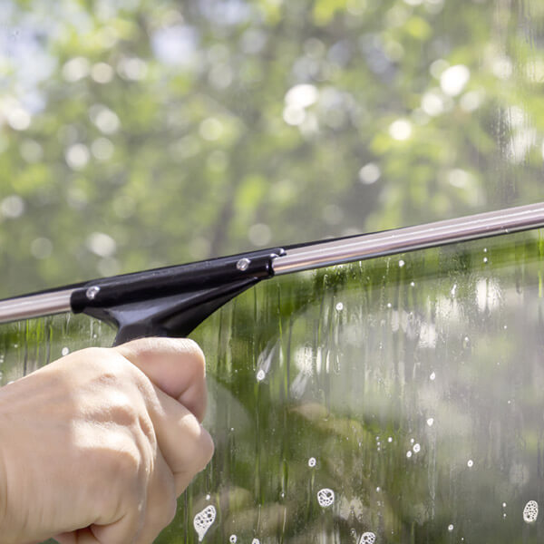 hand_serv-clean-thumb-5