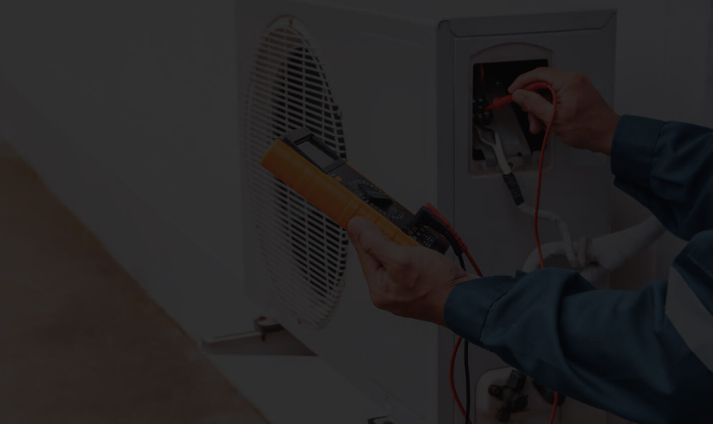 hand_serv-home-sli-2