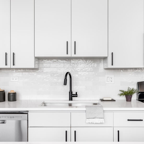 hand_serv-homeimprov-thumb-1